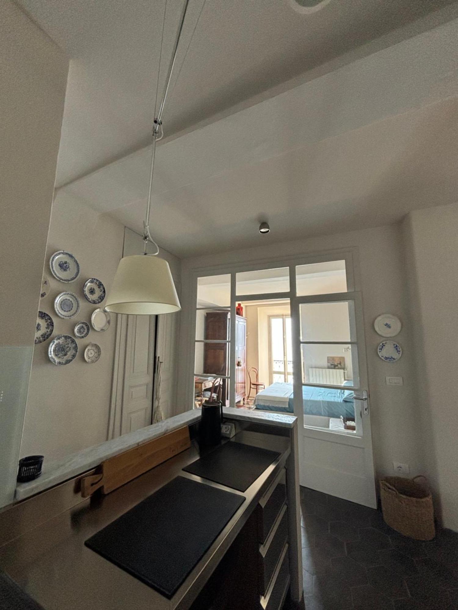 Varenna Caffe Apartment ภายนอก รูปภาพ