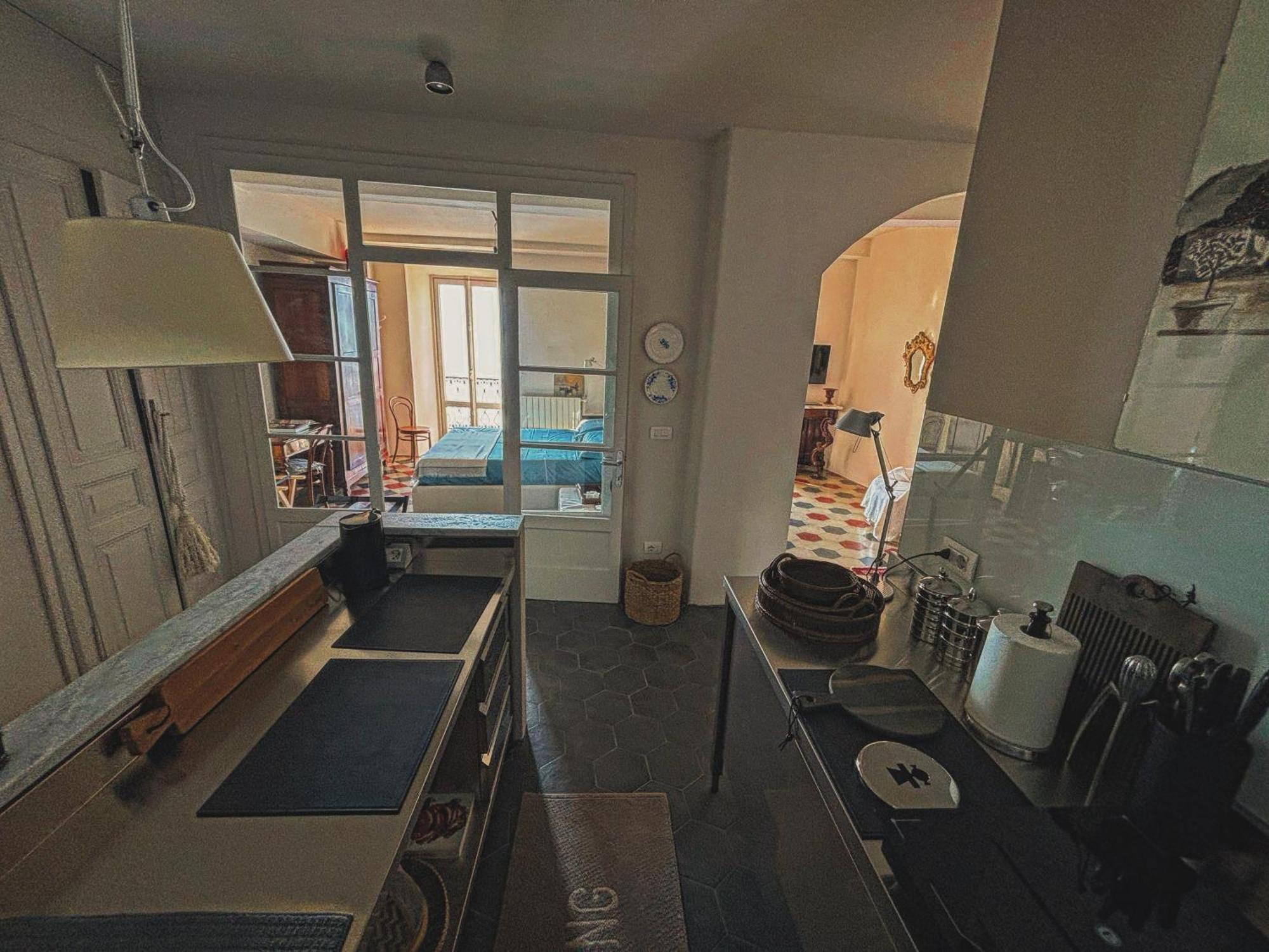 Varenna Caffe Apartment ภายนอก รูปภาพ