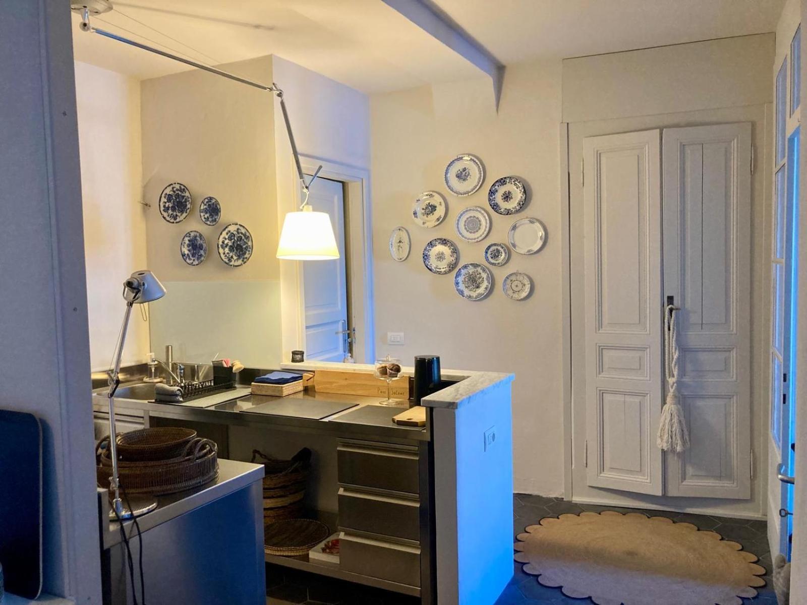 Varenna Caffe Apartment ภายนอก รูปภาพ